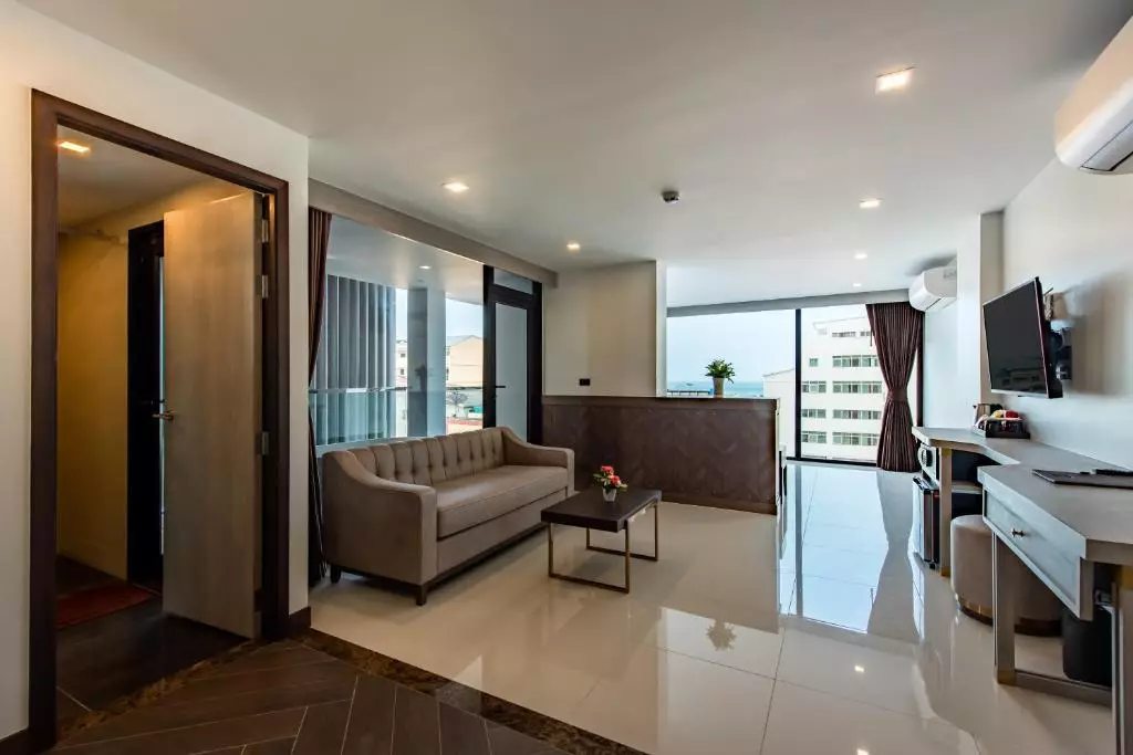 Blackwoods Hotel Pattaya